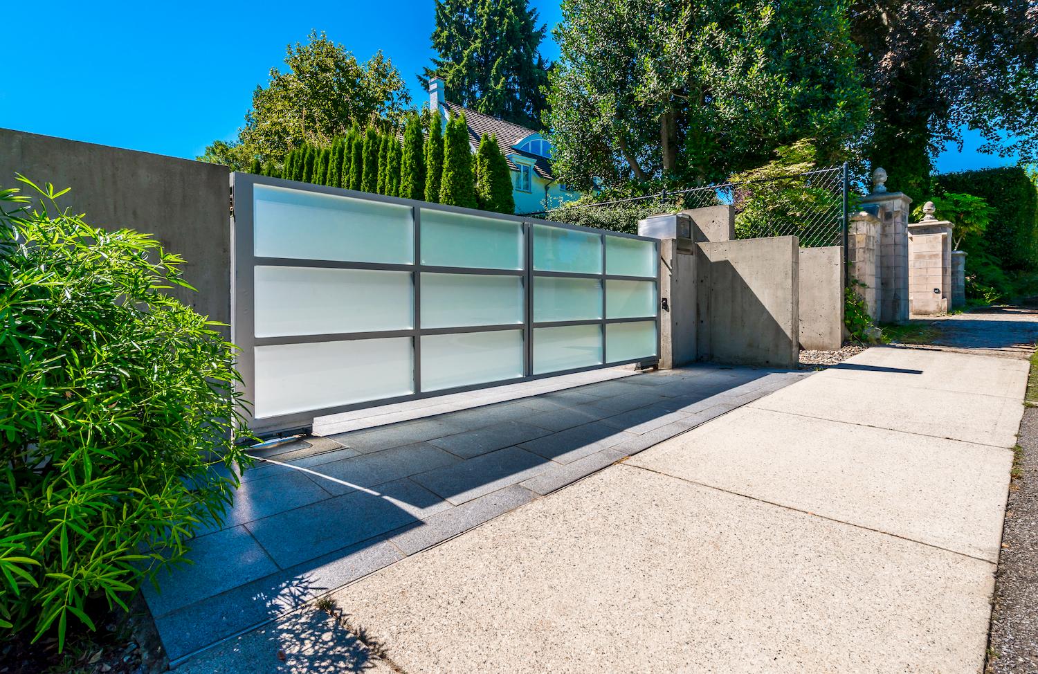 gate repair & installation specialist